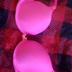 Victoria Secret Bra. 32D